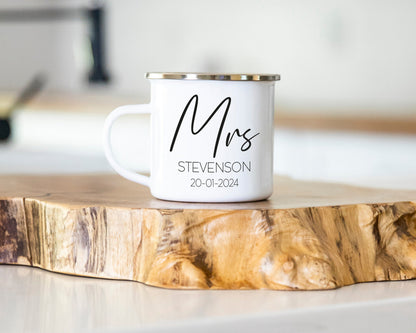 Mr & Mrs Mug Set